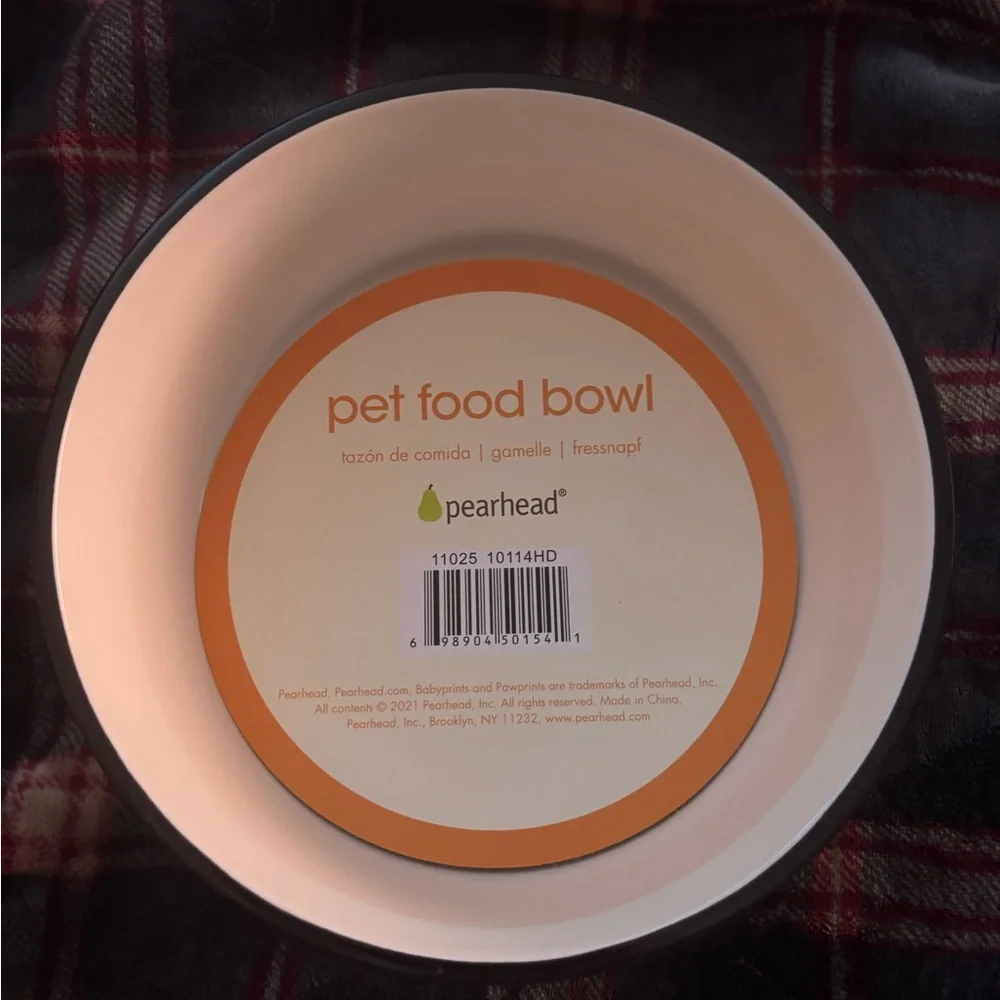 Pearhead Ceramic Dog Faces Dog Bowl, Holds 2 Cups, Stoneware Food and Water Dish